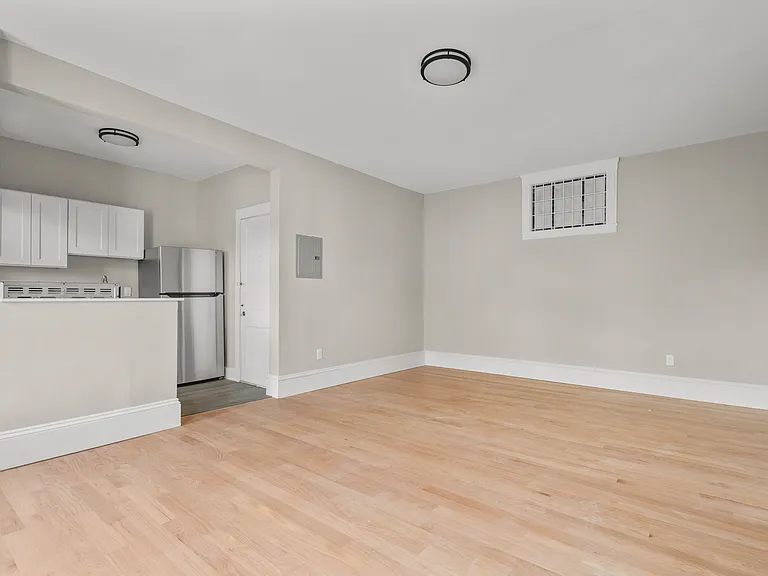 19 Agassiz Street — Photo 17
