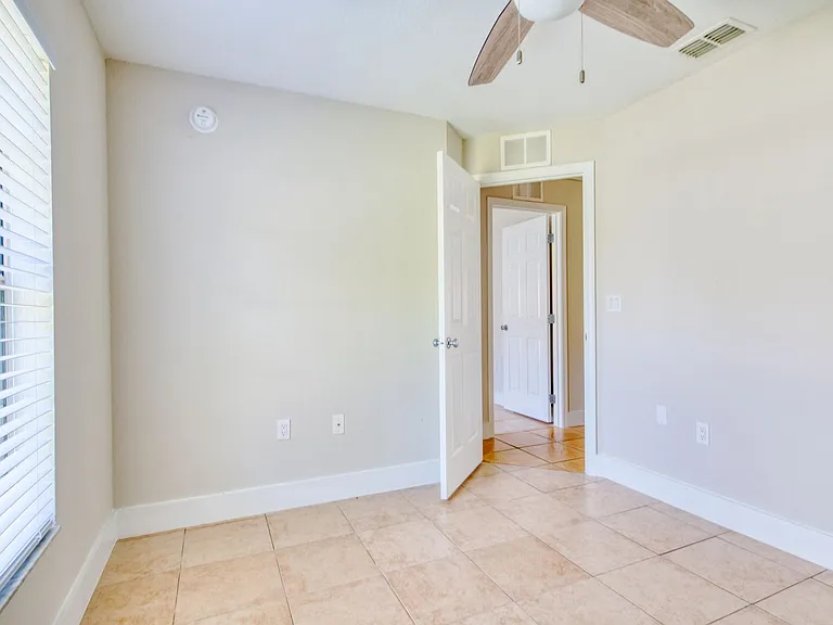 3435 NE 55th Ave — Photo 48