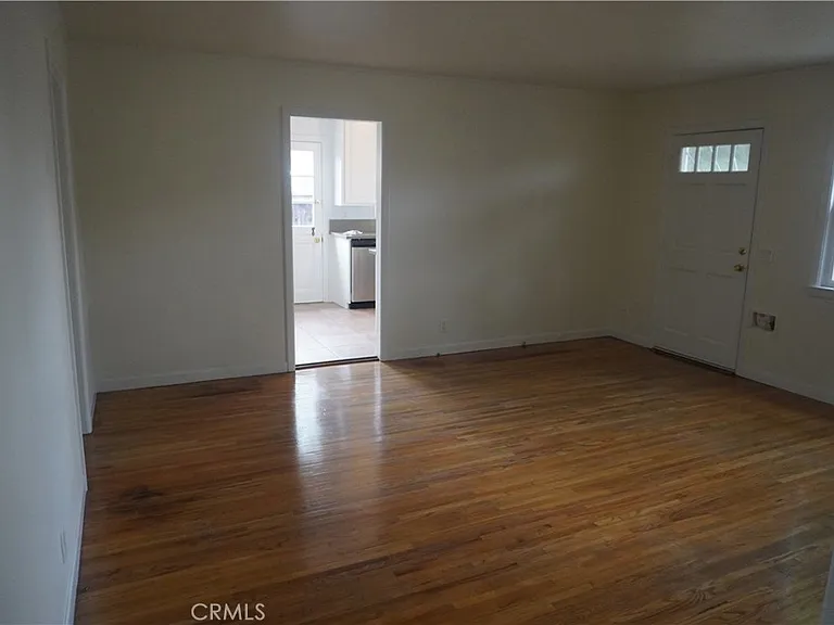 2528 W Flower Ave — Photo 14