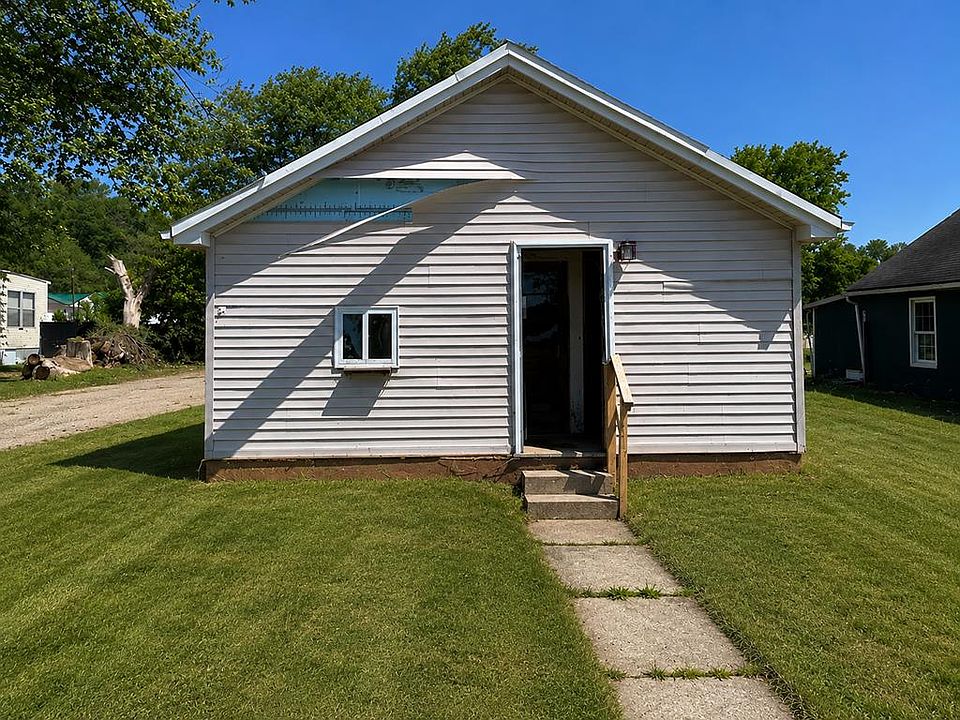1st image of 110 Smith Perry Rd
