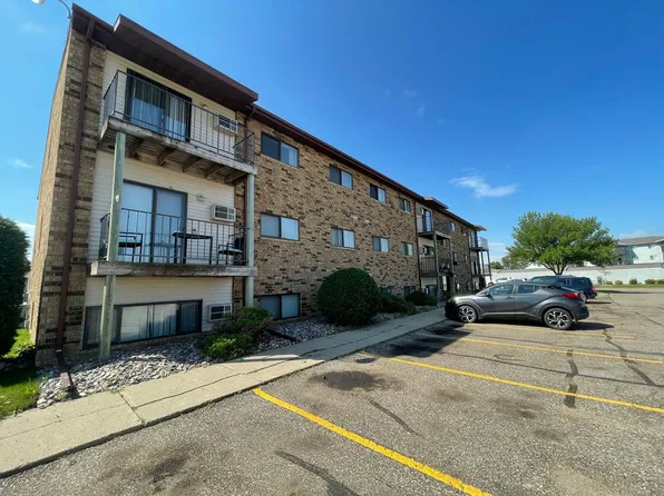 Dakota Arms, 1112 32nd Ave SW APT 306, Minot, ND 58701