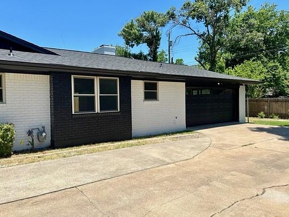 5th image of 2701 Palmetto Dr