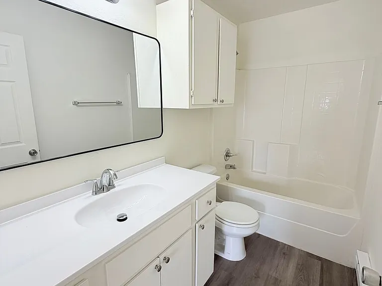 Cedar Creek Apartment Homes — Photo 8