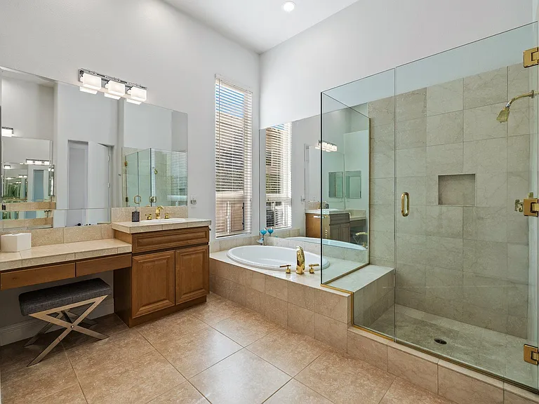 81045 Legends Way — Photo 24