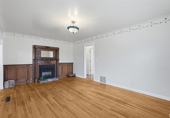 3rd image of 6023 S 700 W