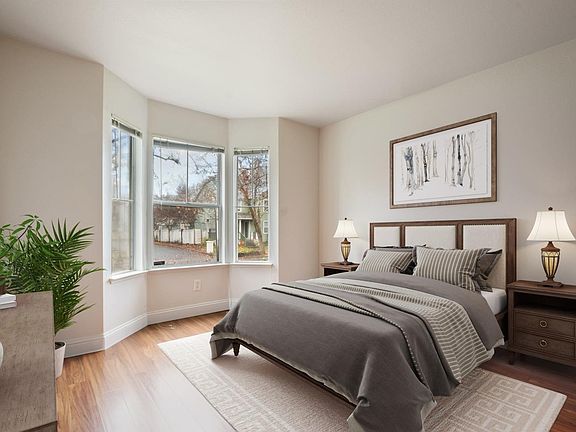 2nd image of 708 Driftwood Drive
