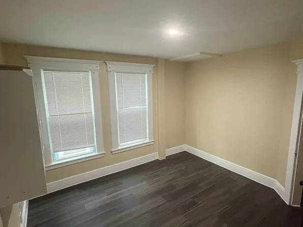 100 Washington Ter, Bridgeport, CT 06604