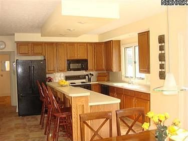 4th image of 1324 Beechnut Dr