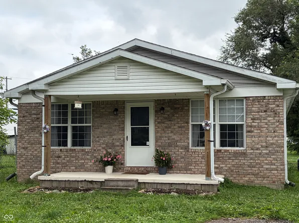 929 S Grant St, Martinsville, IN 46151