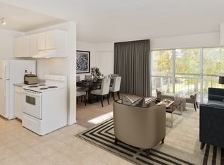Flintridge Place, Calgary, AB T2H 1G4
