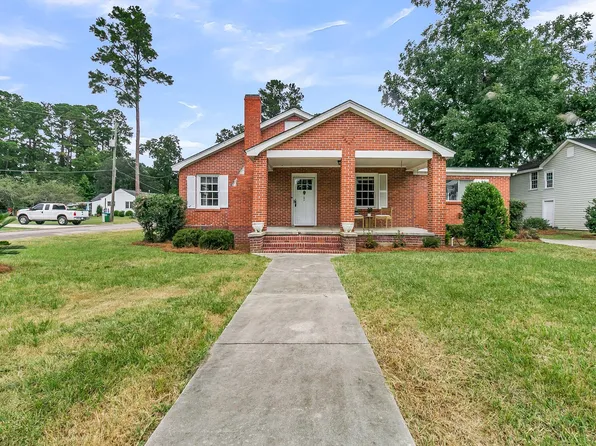104 Johnston St, Saint George, SC 29477