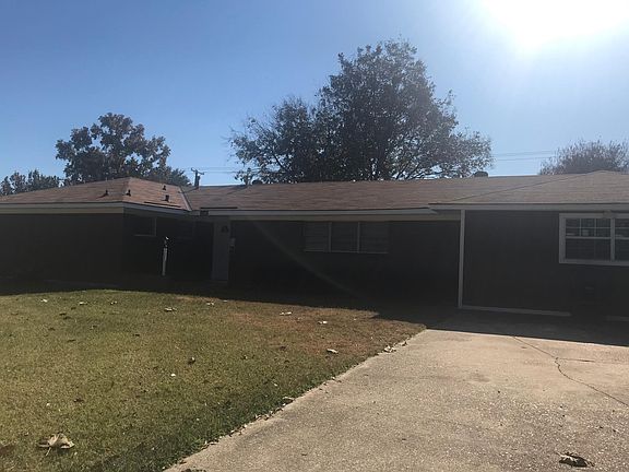 4th image of 2318 Waverly Dr