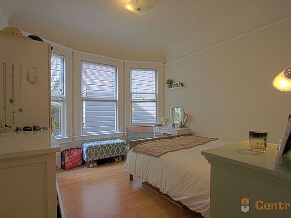 3rd image of 1660 Sacramento St #8A