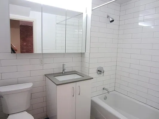 Rented by Mark David | media 48