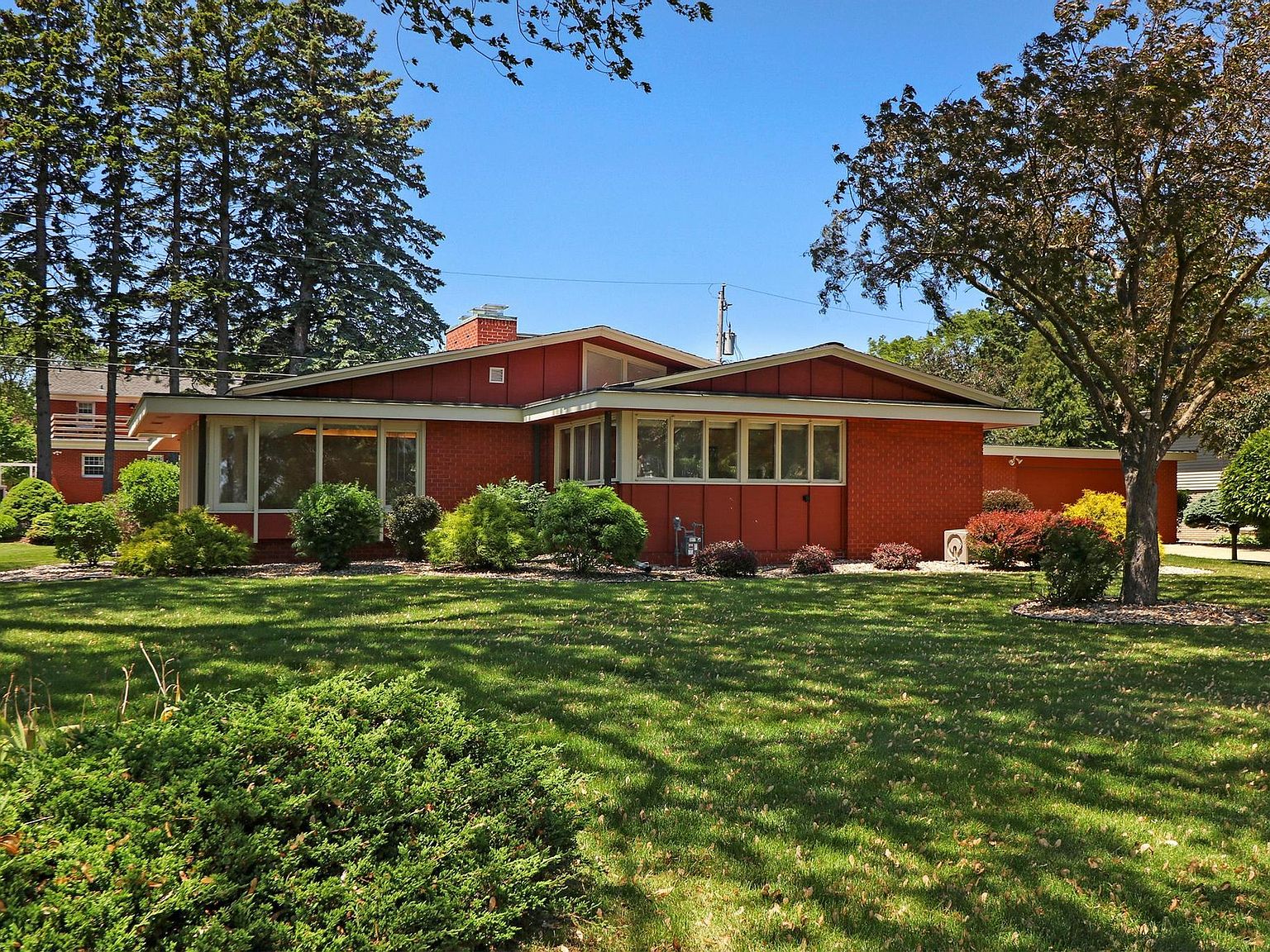 3226 Michigan Blvd, Racine, WI 53402 Zillow