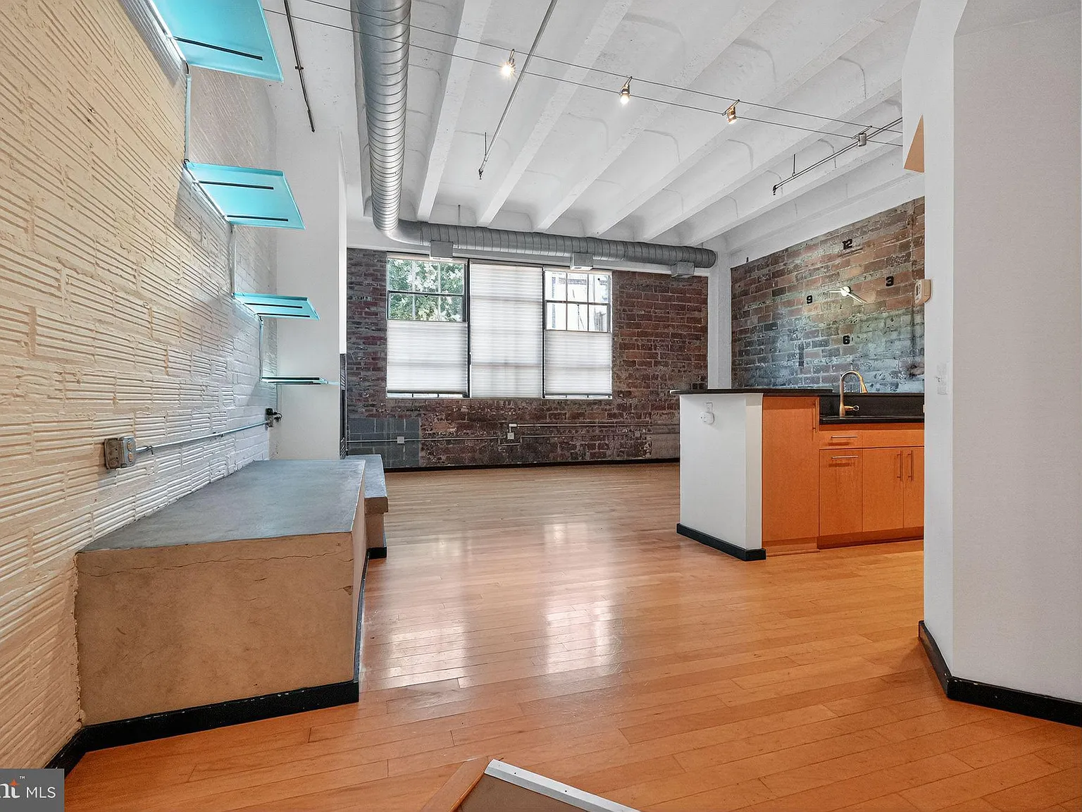 1445 Church St NW — Photo 2