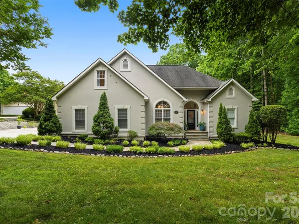 105 Ridge Top Rd, Mooresville, NC 28117