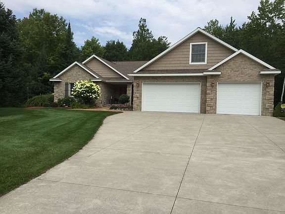 2nd image of 1180 Trowbridge Dr