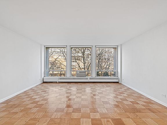 5th image of 333 E 30th St APT 4N