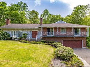 7 Paterson Dr, Middletown, CT 06457