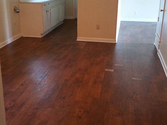 3rd image of 4233 Arrowood Ave