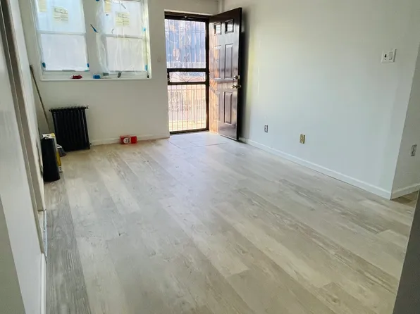 7525 15th Avenue image 9 of 14