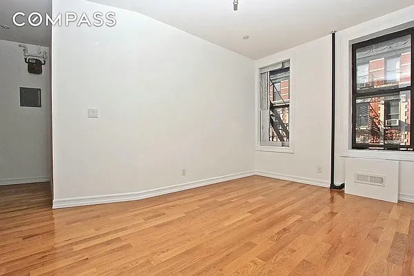 Rented by Compass | media 2