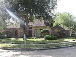5th image of 926 Goldfinch Ave