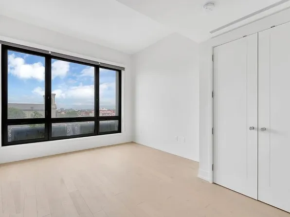 550 Vanderbilt Ave APT 411, Brooklyn, NY 11238