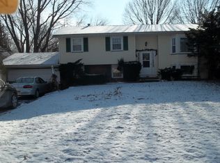 220 Red Lion Rd, Henrietta, NY 14467