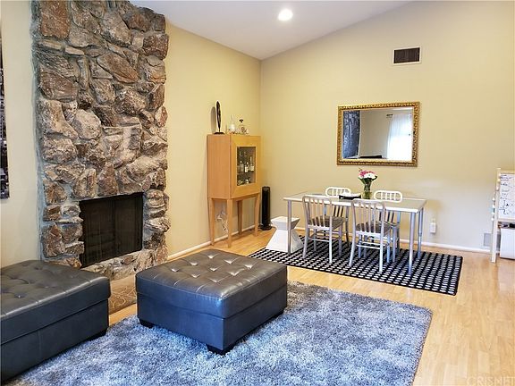3rd image of 18130 Bromley St