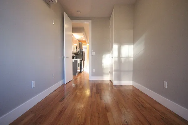 Rented by Nooklyn NYC LLC | media 38