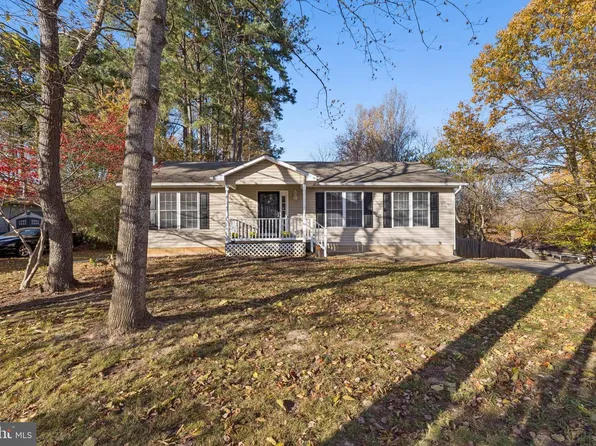 4 Chestnut Ln, Stafford, VA 22556