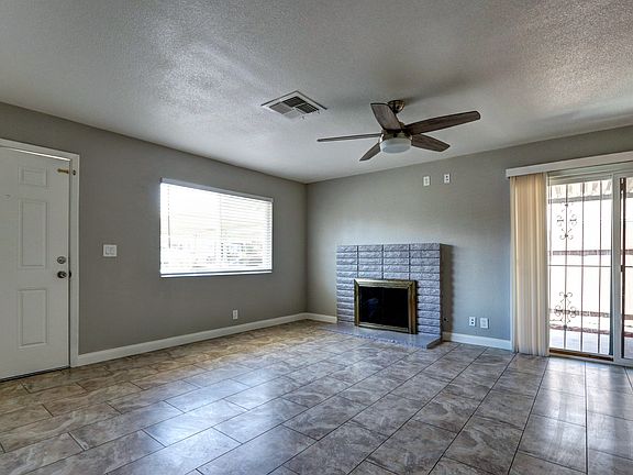 2nd image of 3600 Villa Knolls East Dr