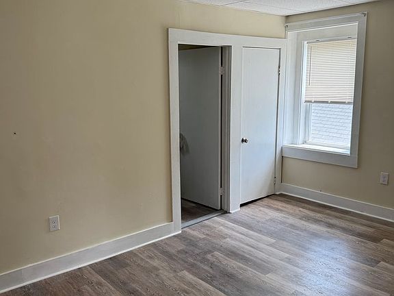 4th image of 834-836 Central St #836-3