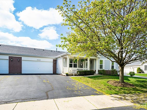3rd image of 21449 Lake Street Clair Dr