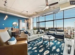 1224 W Van Buren St APT 713, Chicago, IL 60607