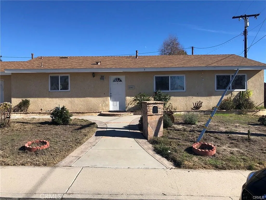 4 bed, 1.5 bath, 1227 sqft, $3,700 — Photo 1