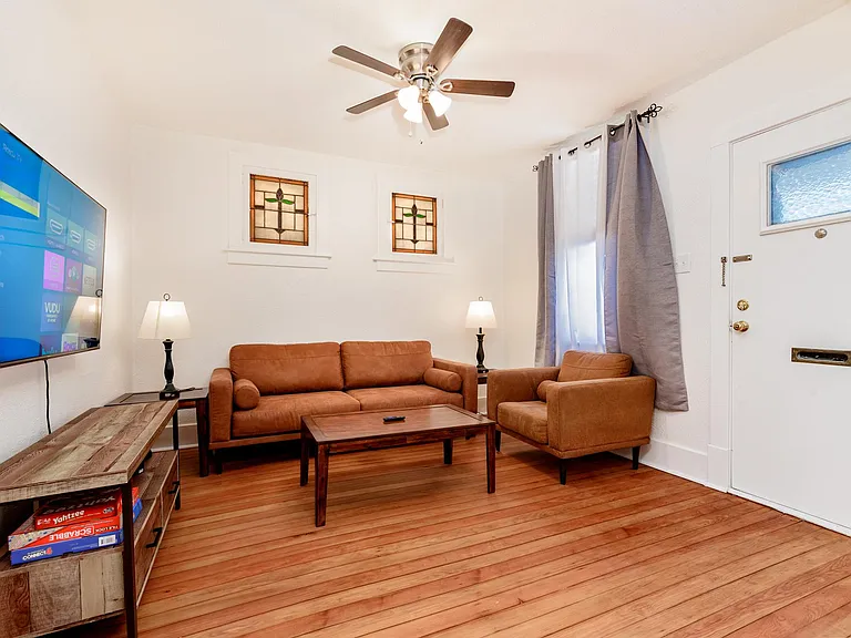 1304 Dammert Ave — Photo 6