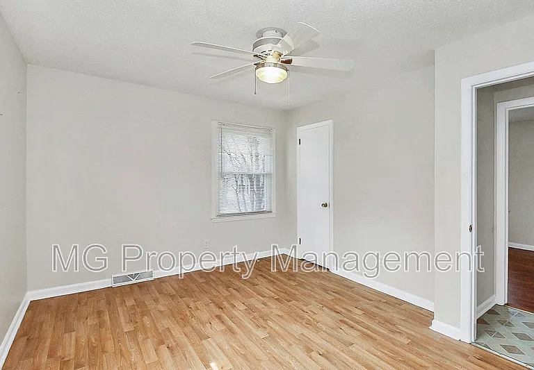 243 Eden Cir — Photo 19