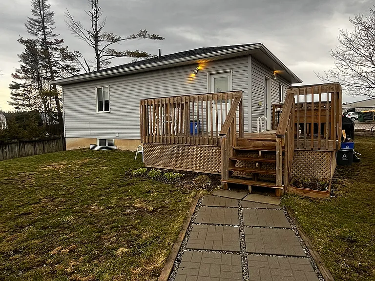 78 Ottaway Ave — Photo 17