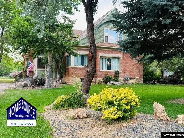 1105 N 2nd St, Lander, WY 82520