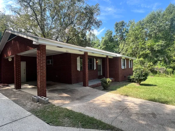 822 Barkley Rd, Hattiesburg, MS 39401