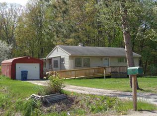 1501 N Seven Mile Rd, Sanford, MI 48657