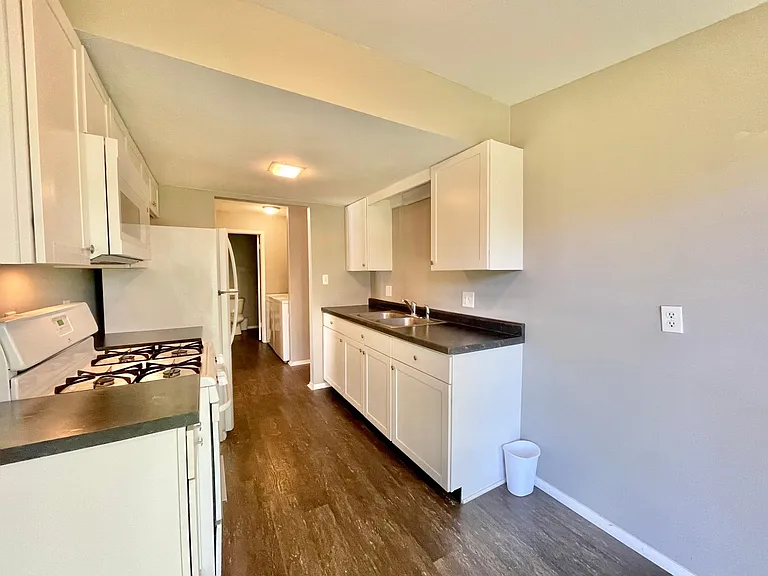 322 Heritage Ct — Photo 7