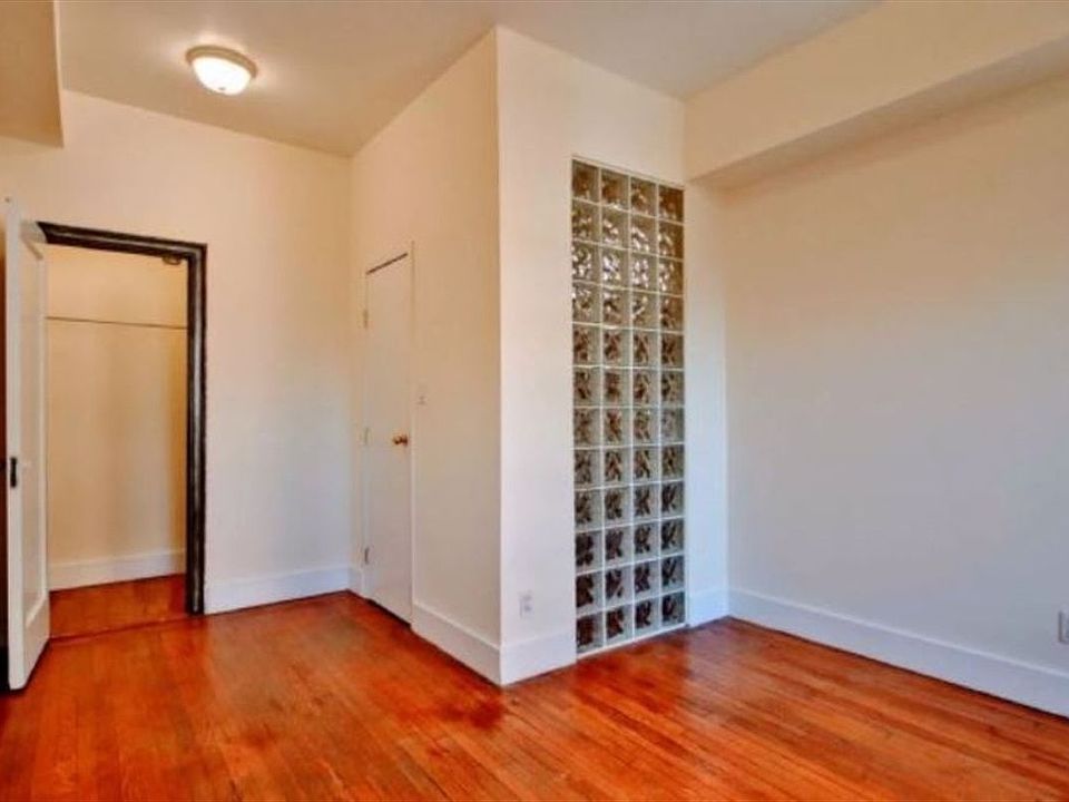 1st image of 11 Waverly Pl #12F