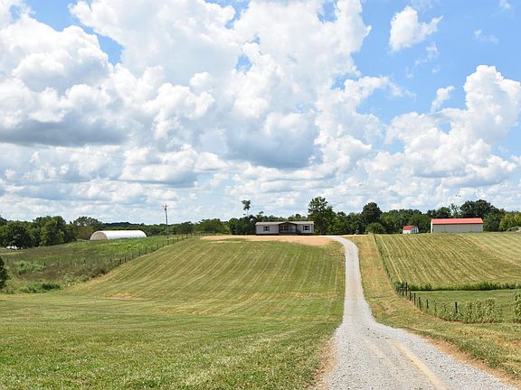 2nd image of 420 Cole Rd