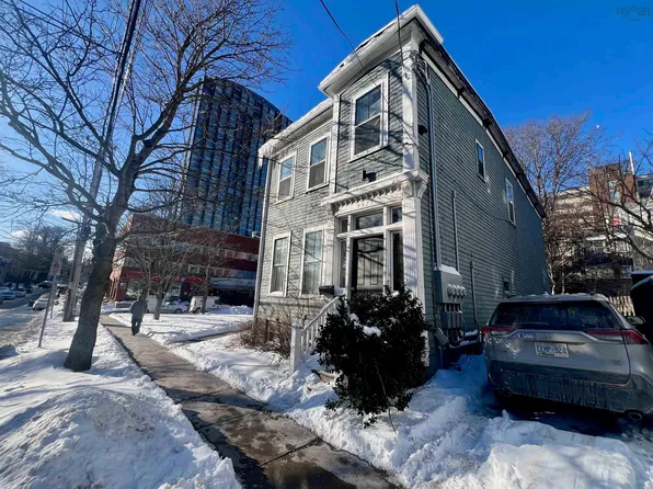 5571 Fenwick St, Halifax, NS B3H 1R1