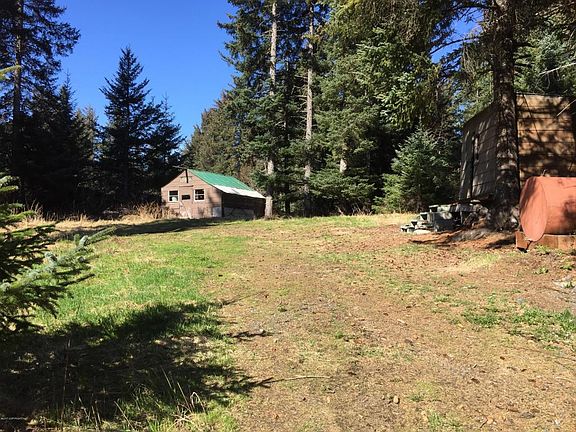5th image of 337 Shoreline Dr