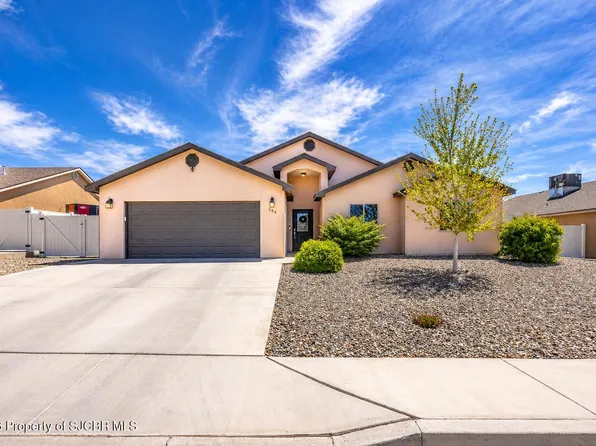 744 Jordan St, Farmington, NM 87401